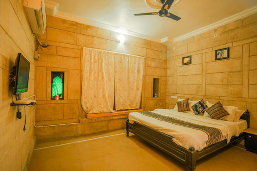 Hotel Golden Rock Jaisalme