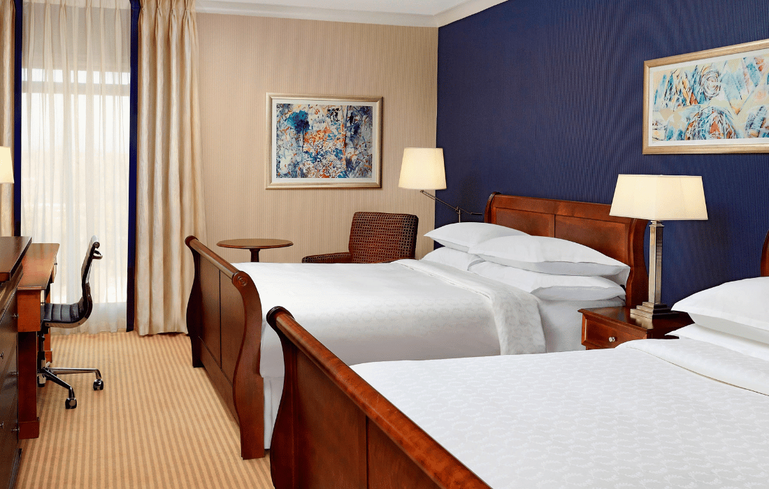 Sheraton Skyline Hotel London