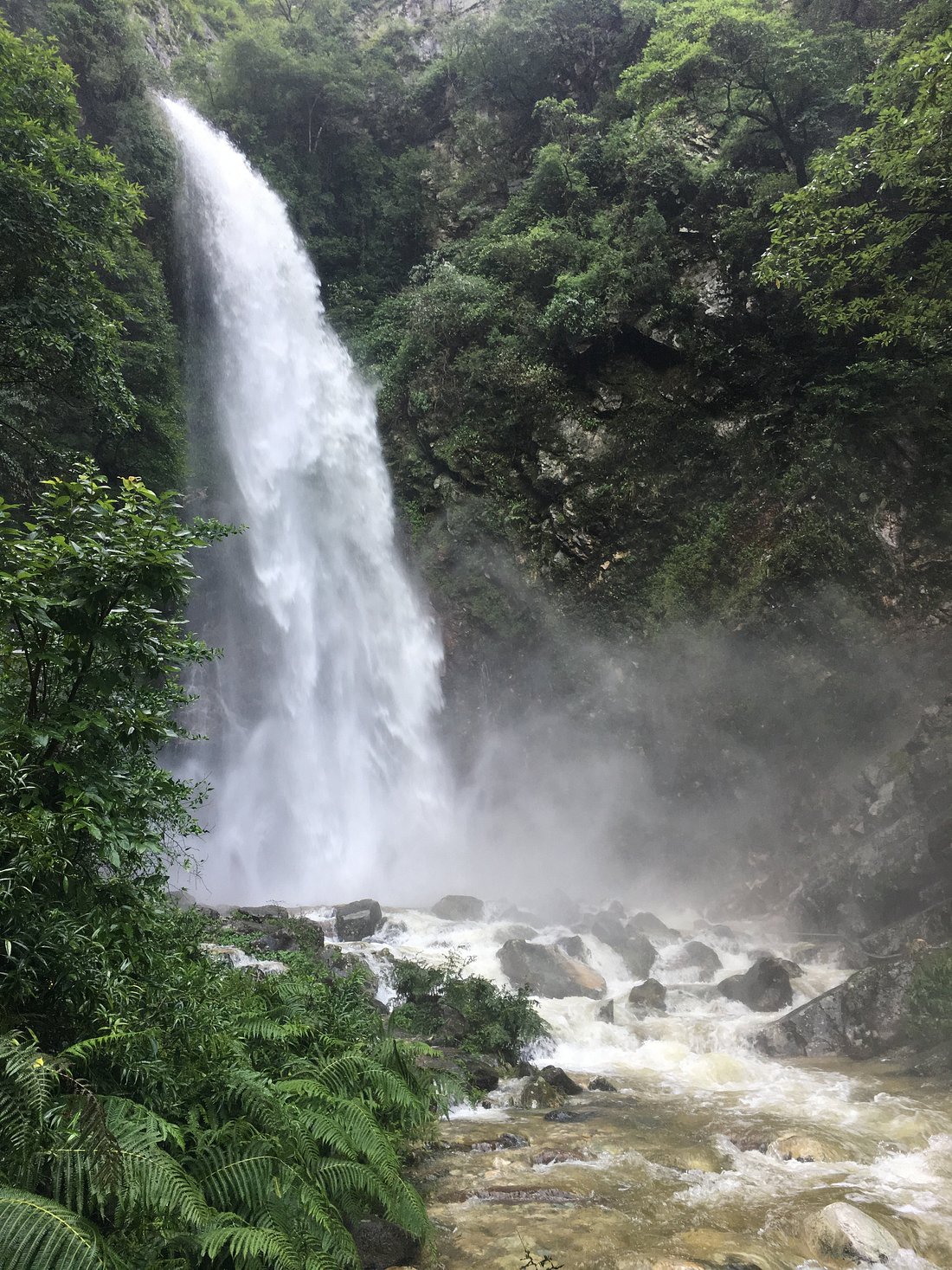 Chhoie Waterfall