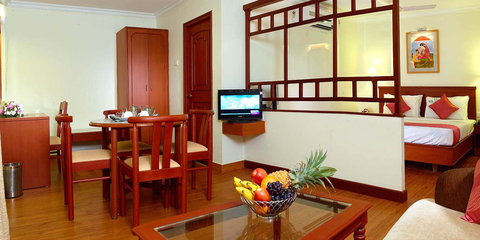 Aiswarya Hotel